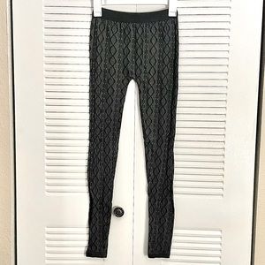 Dark Gray & Black Patterned Leggings